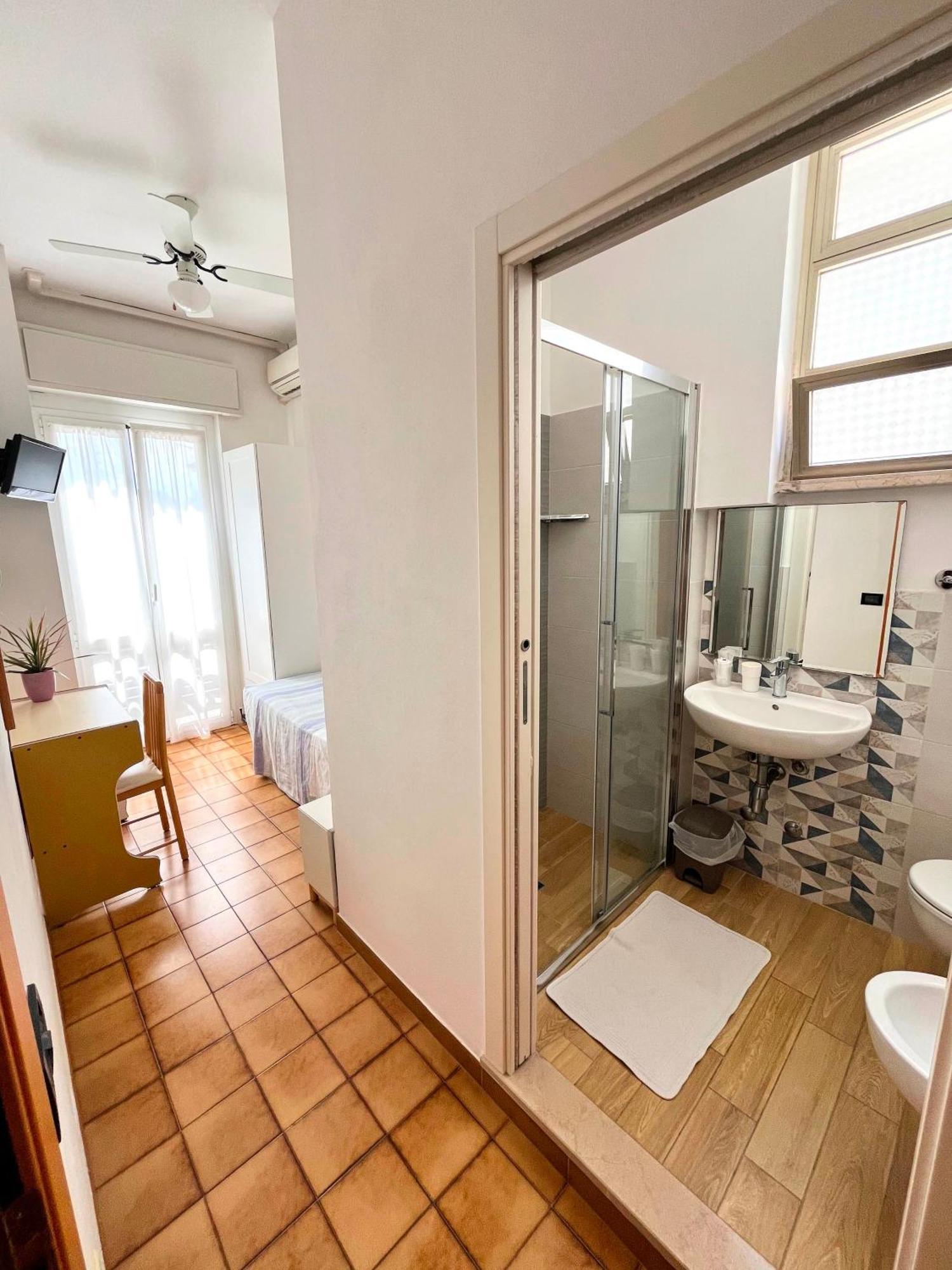 Albergo Villa Denny Ріміні Номер фото